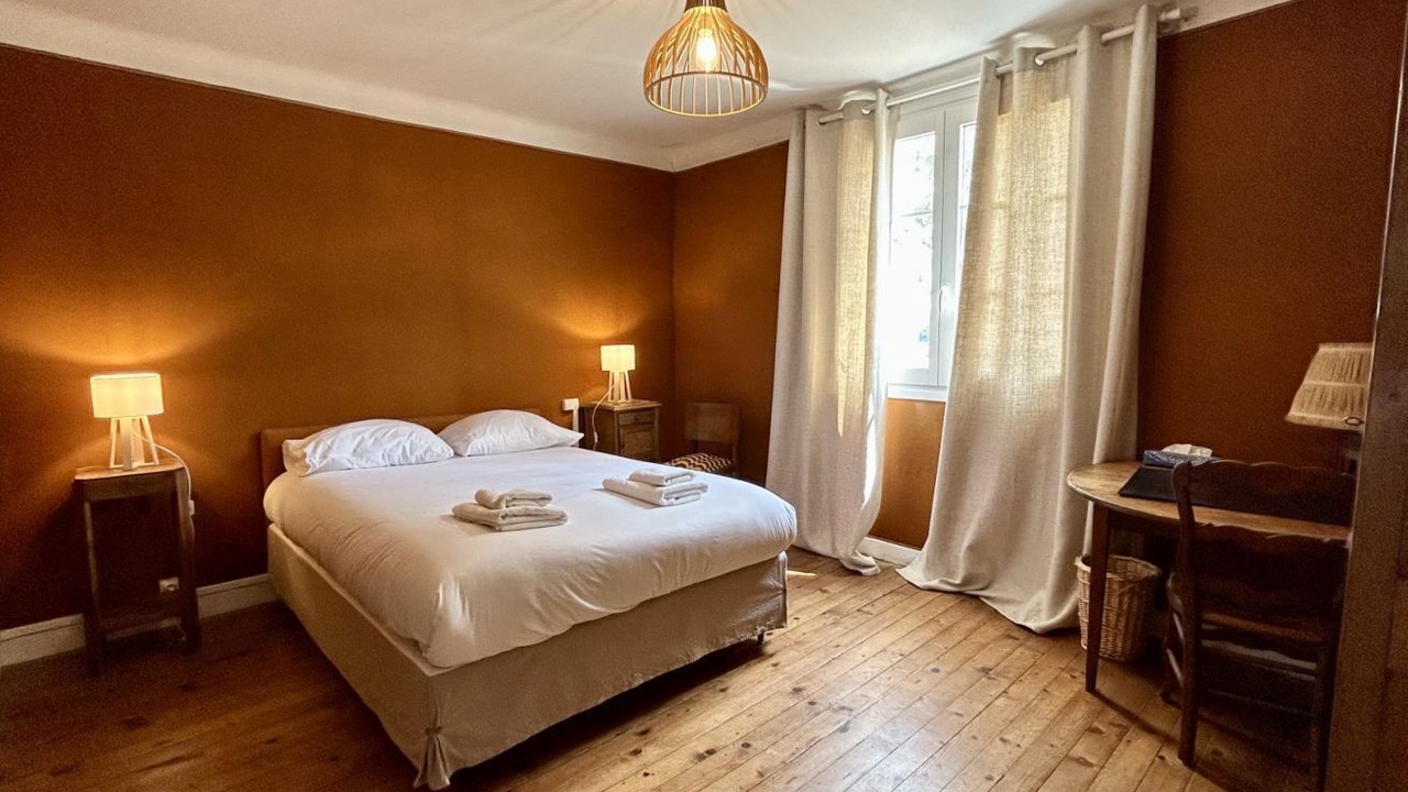 Photo of Bedroom in Saint-Quentin-en-Tourmont