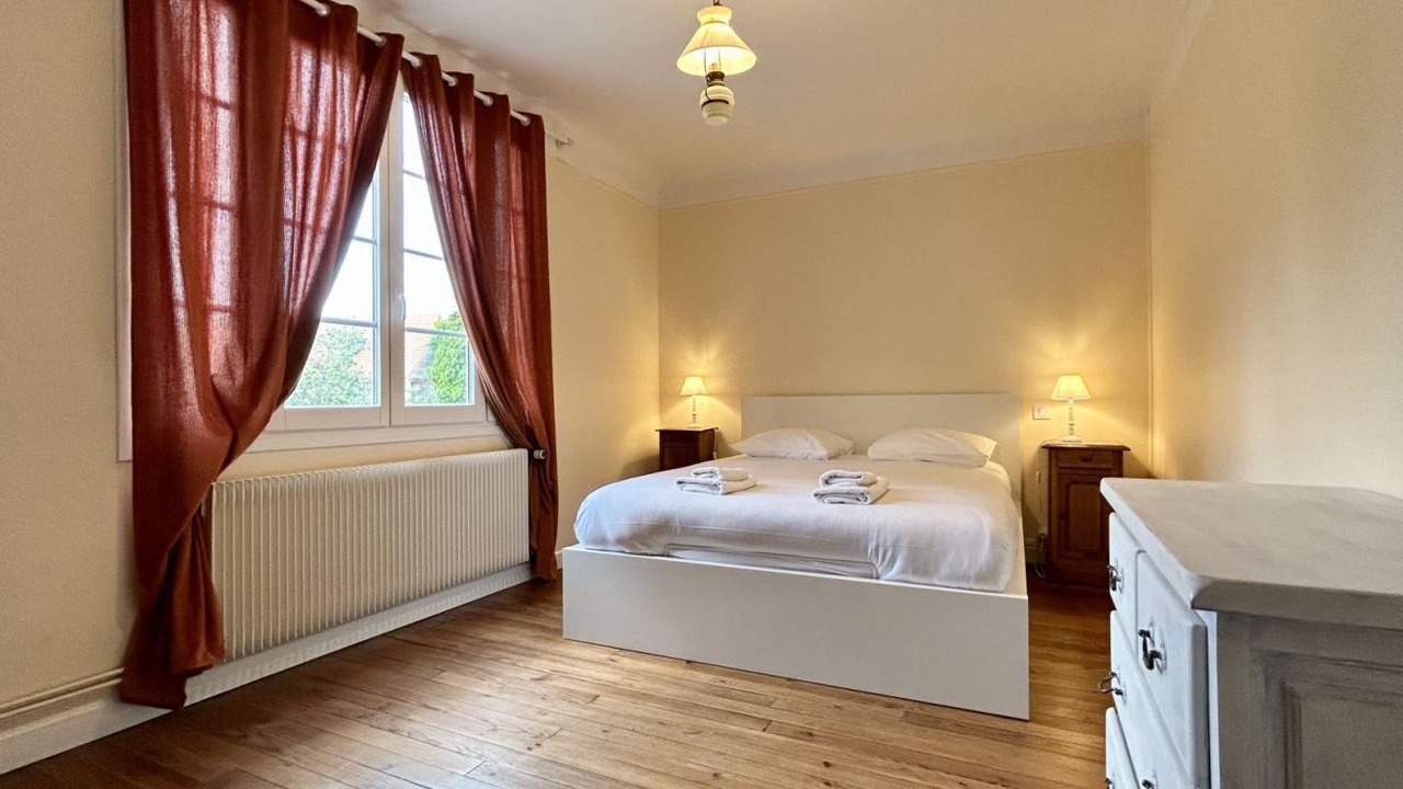 Photo of Bedroom in Saint-Quentin-en-Tourmont