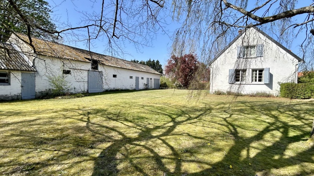 Photo of Outdoor in Saint-Quentin-en-Tourmont