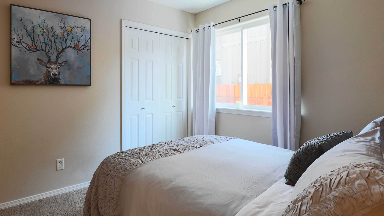 Photo of Bedroom in Abbott Loop