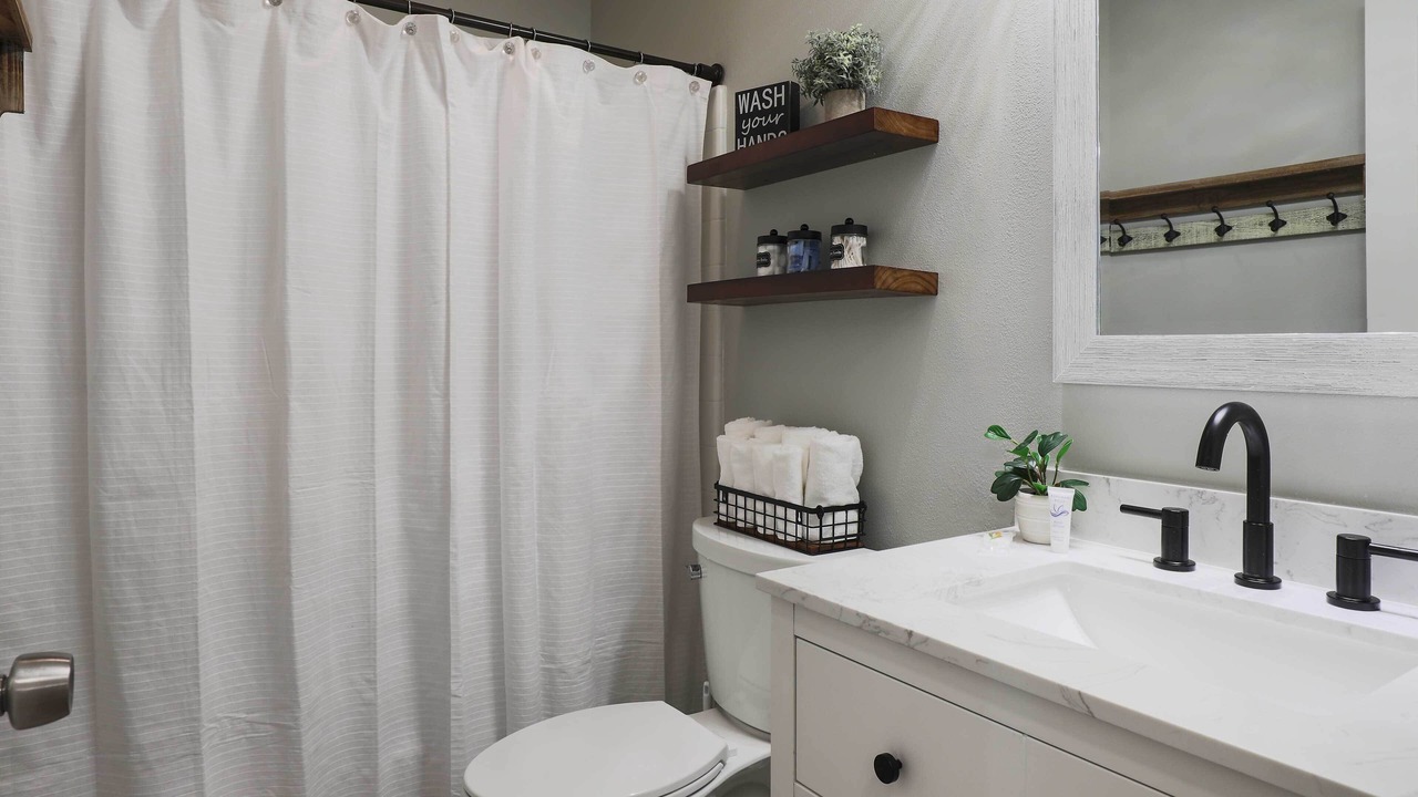 Photo of Bathroom in Abbott Loop