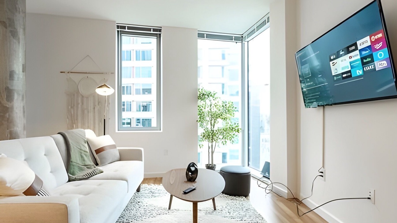 Photo of Livingroom in West Bellevue