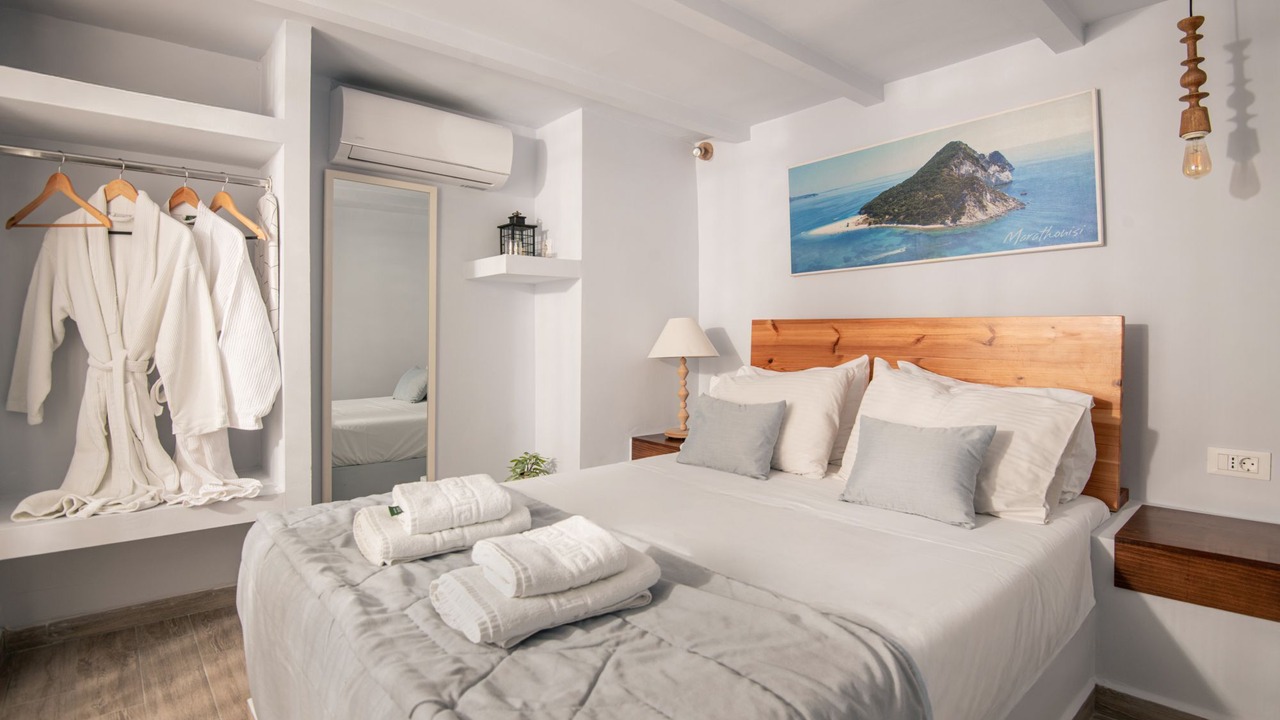 Photo of Bedroom in Ano Volimes