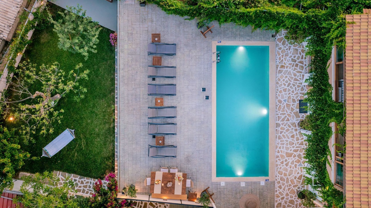 Photo of Outdoor in Ano Volimes