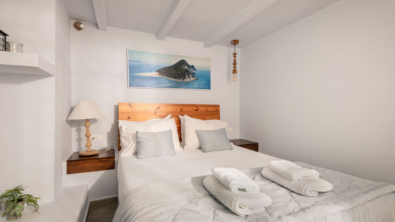 Photo of Bedroom in Ano Volimes