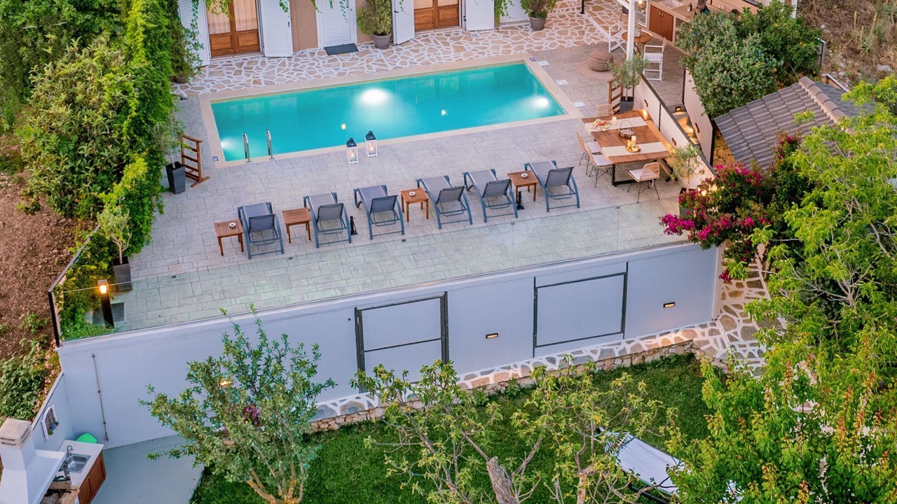 Photo of Outdoor in Ano Volimes