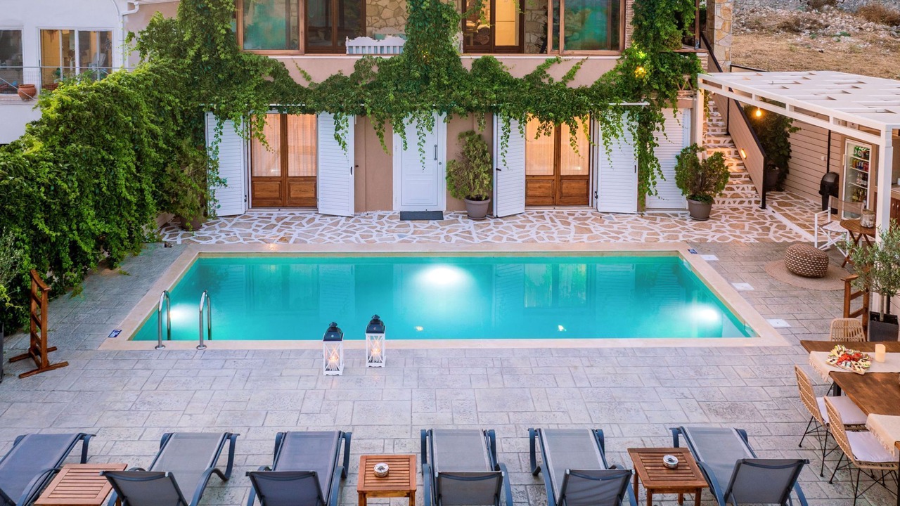 Photo of Outdoor in Ano Volimes