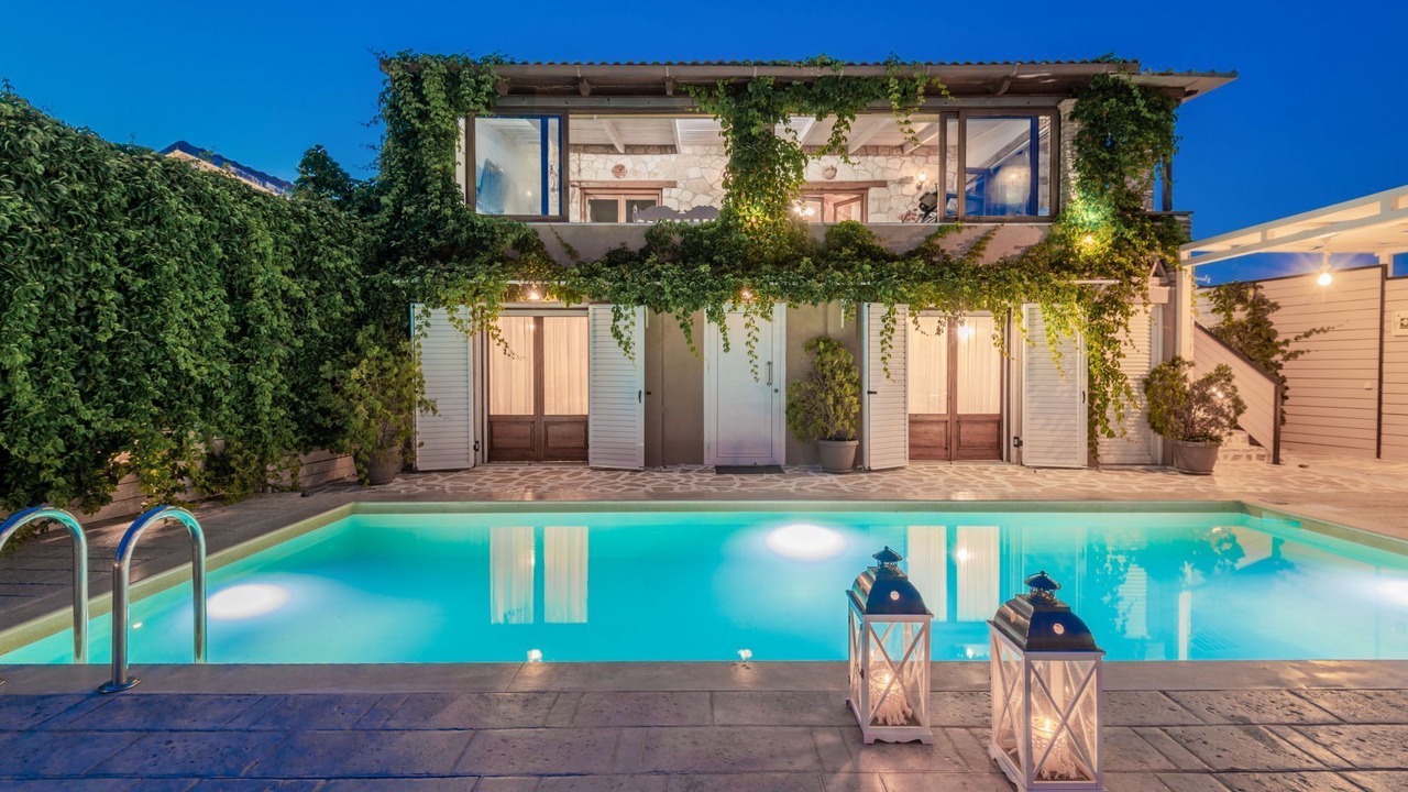 Photo of Outdoor in Ano Volimes