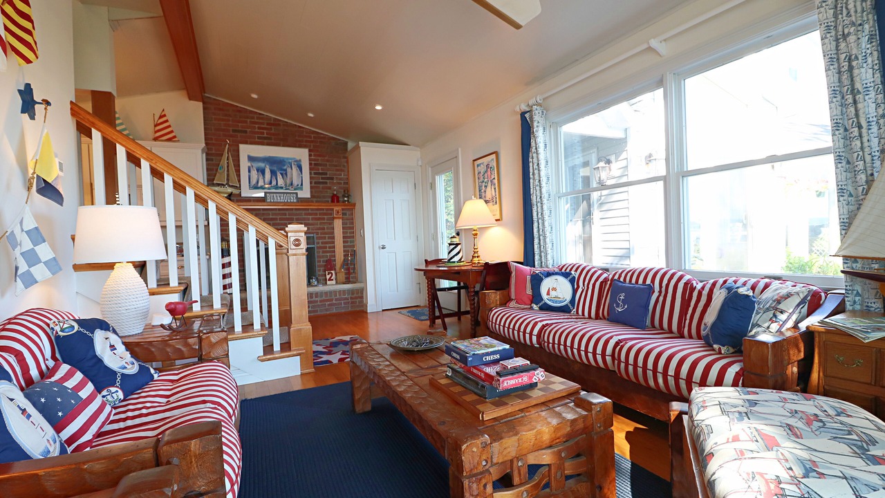 Photo of Livingroom in Chautauqua
