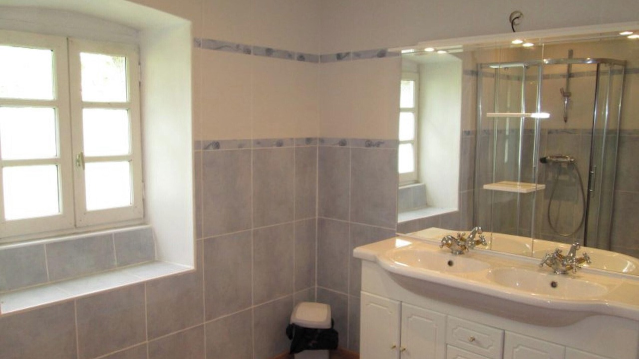 Photo of Bathroom in Cubelles