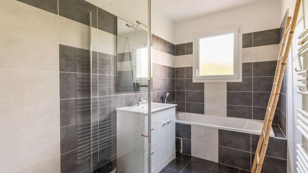Photo of Bathroom in Sainte-Eulalie-en-Born