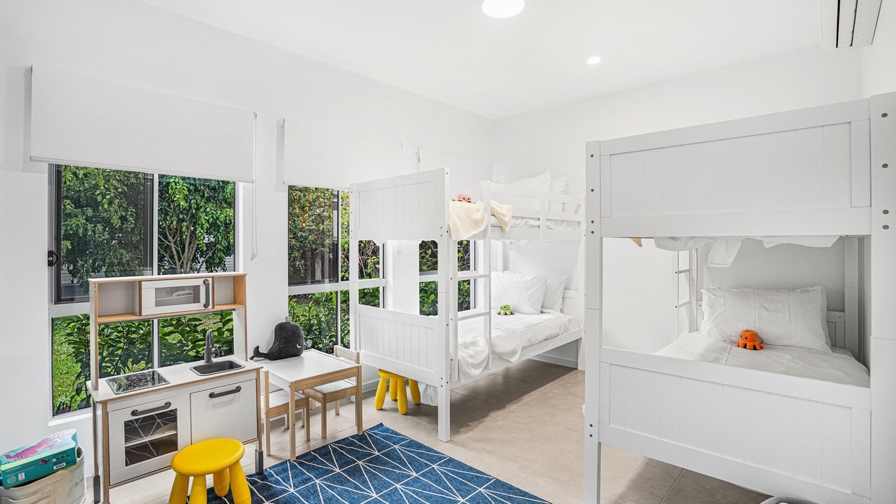 Photo of Bedroom in Trinity Beach