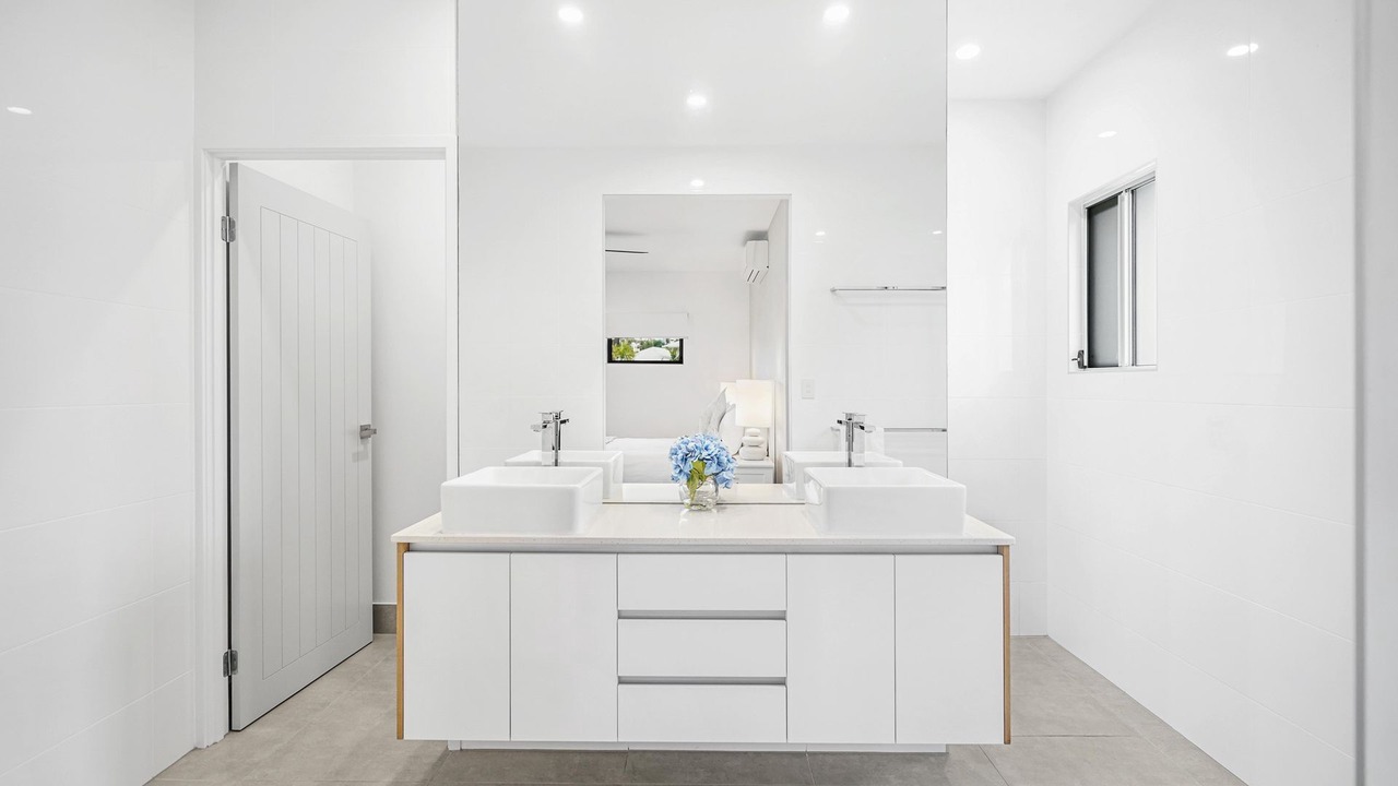 Photo of Bathroom in Trinity Beach