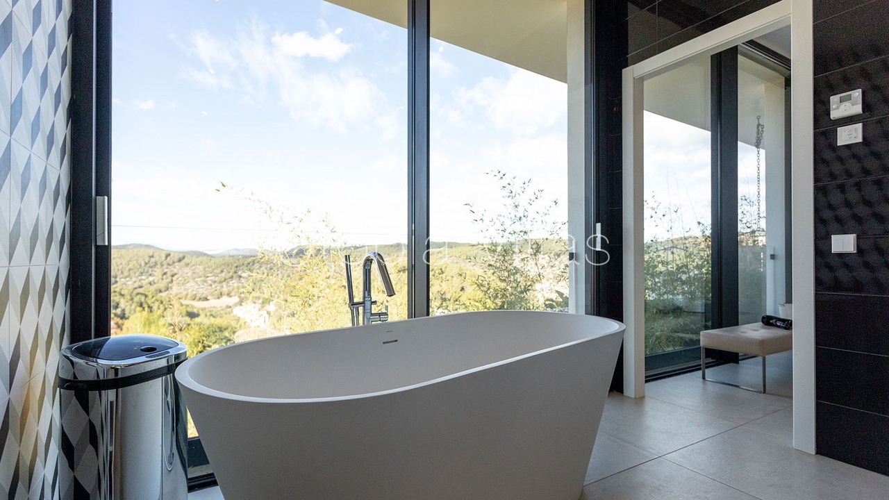 Photo of Bathroom in Vallpineda
