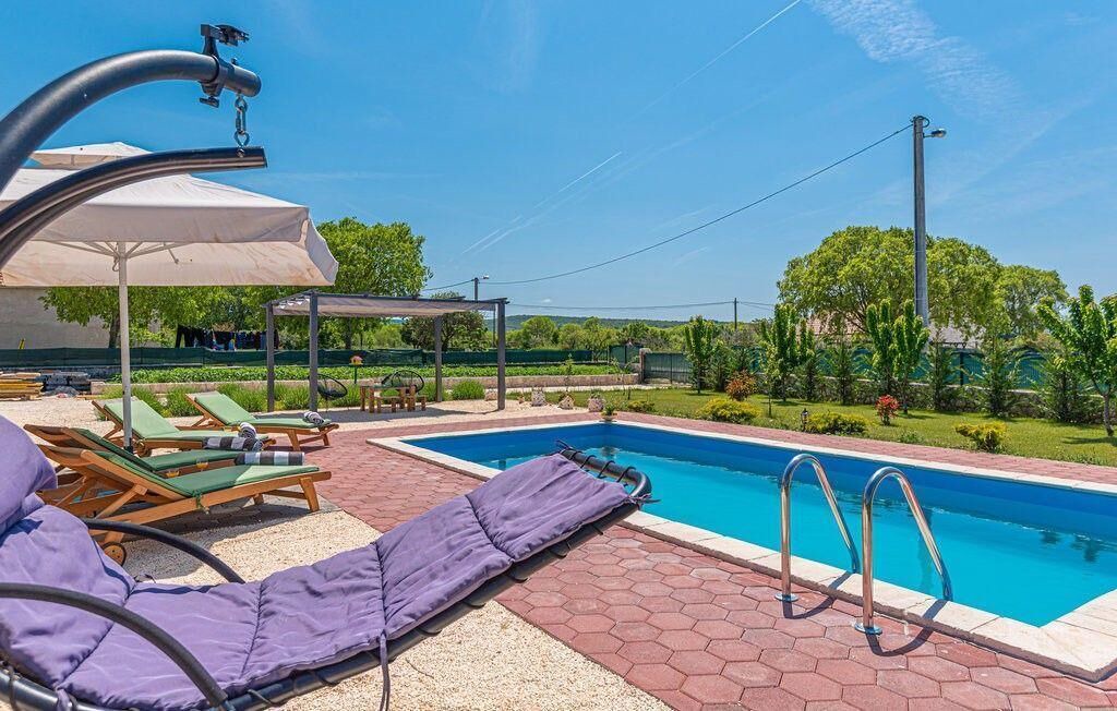 Photo of Outdoor in Drnis