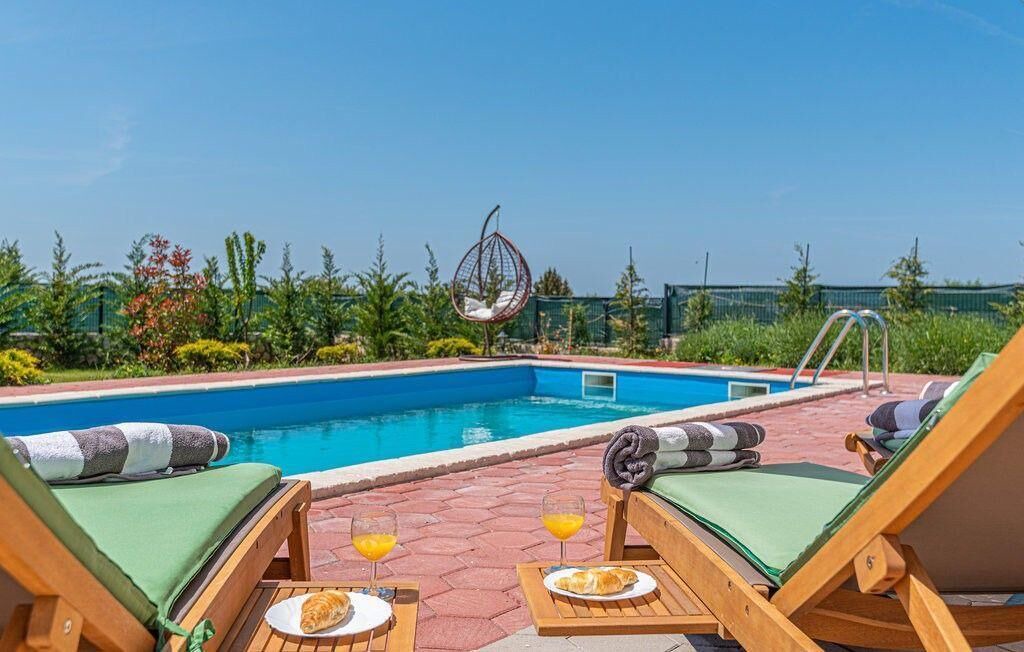 Photo of Outdoor in Drnis