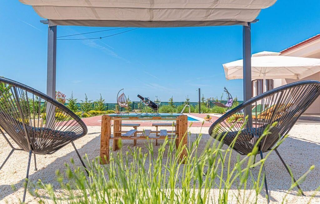 Photo of Outdoor in Drnis