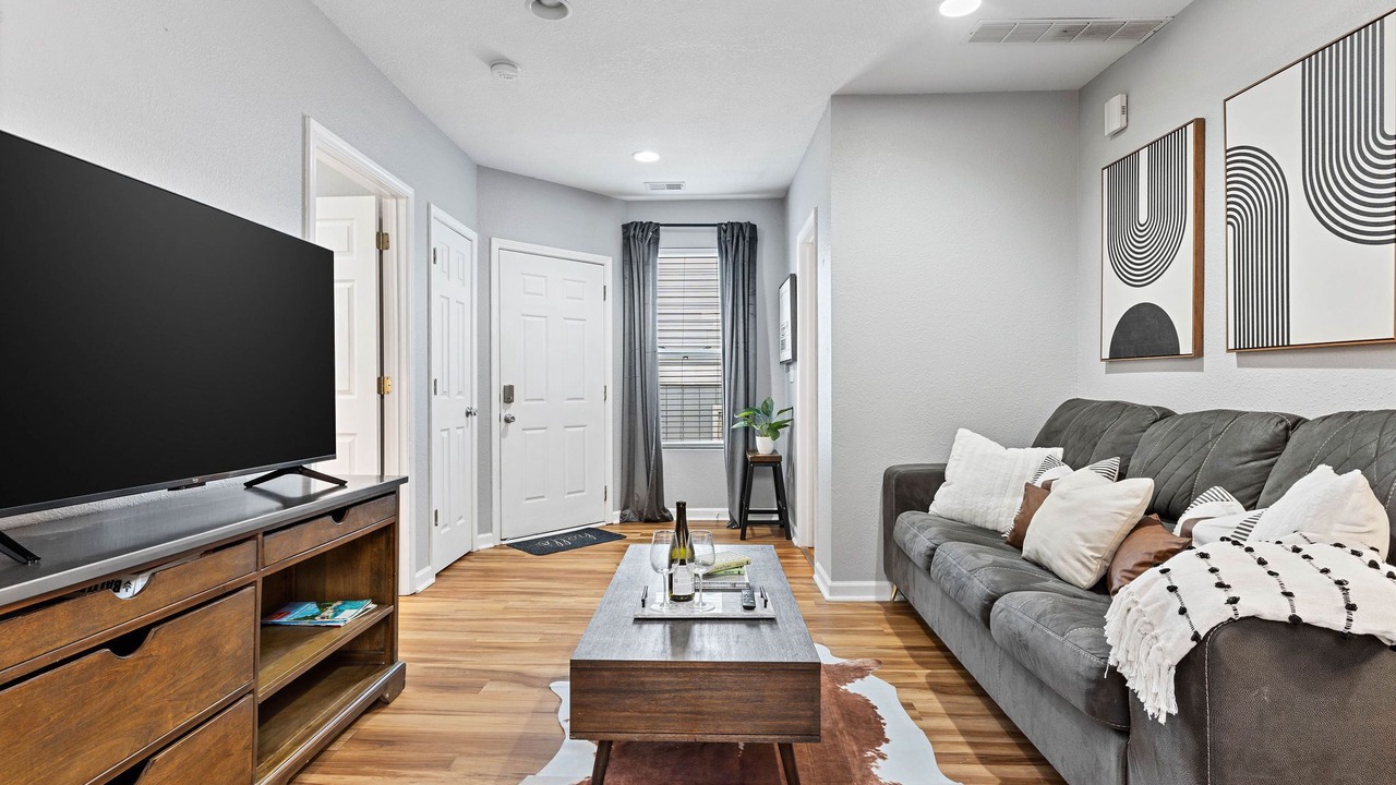 Photo of Livingroom in Columbus Park