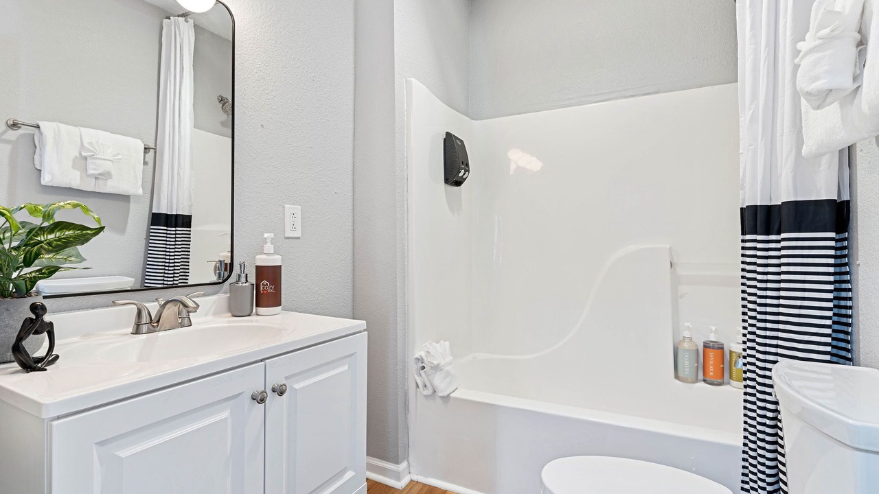 Photo of Bathroom in Columbus Park