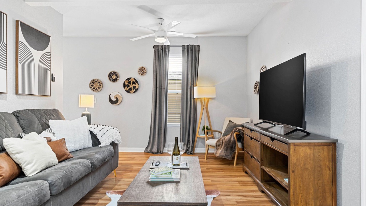 Photo of Livingroom in Columbus Park
