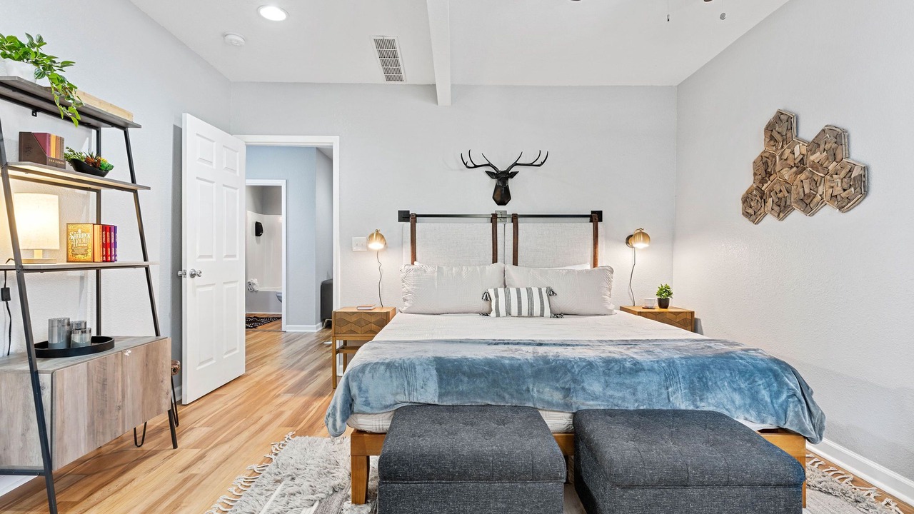 Photo of Bedroom in Columbus Park
