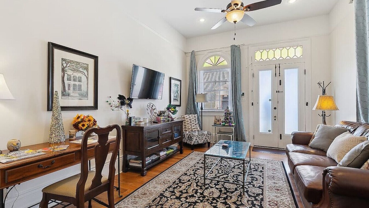 Photo of Livingroom in South 7th Ward