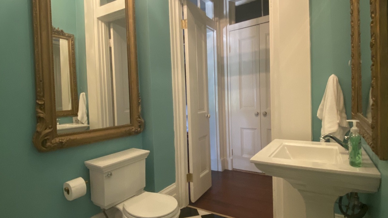 Photo of Bathroom in Jeanerette
