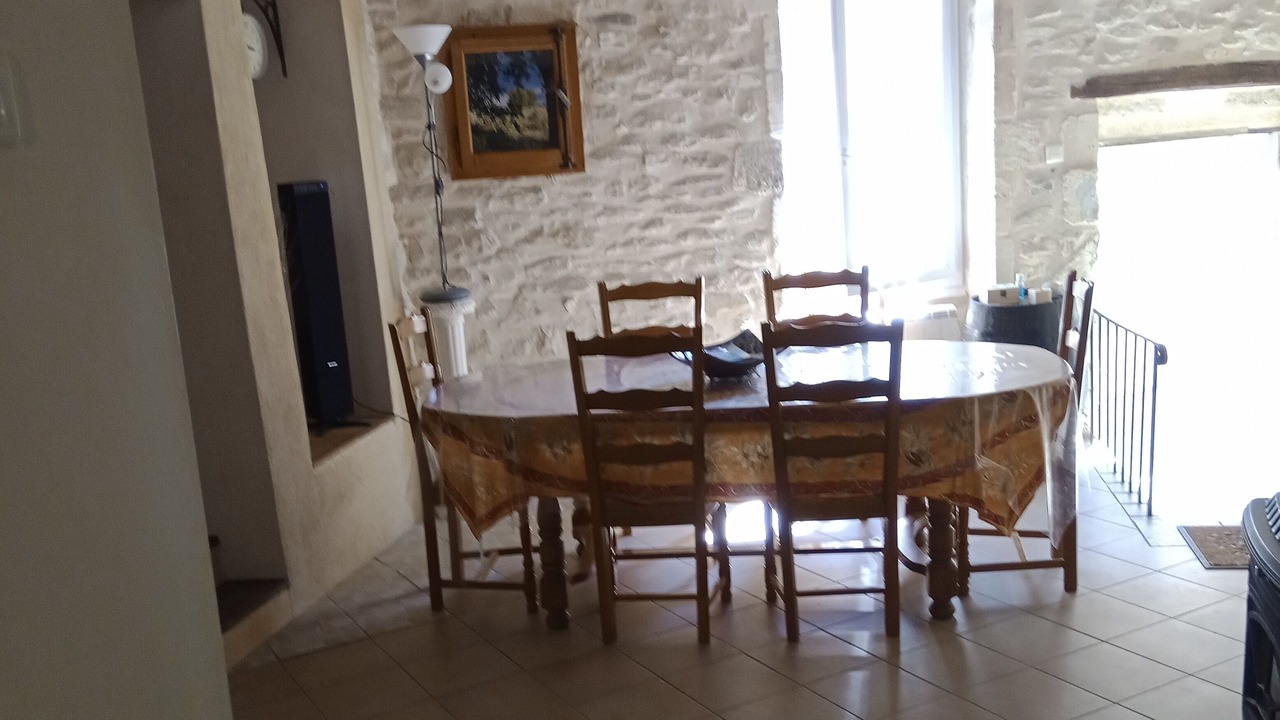 Photo of Others in Tavel
