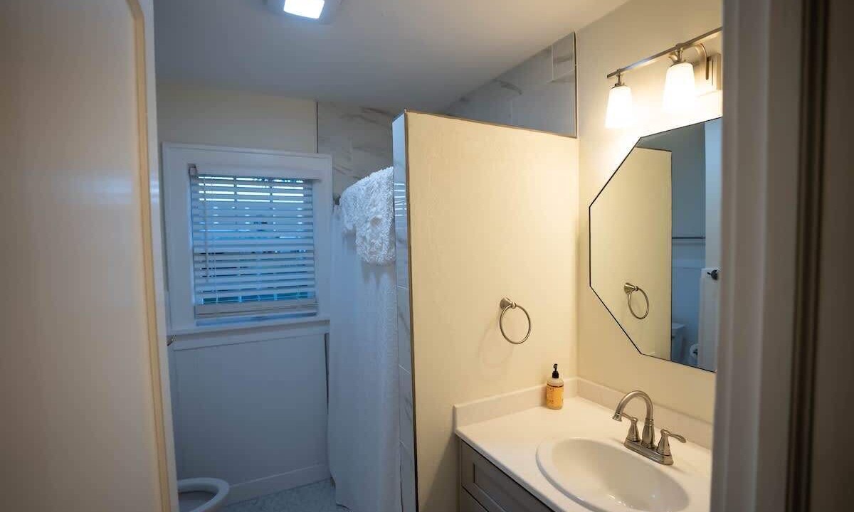 Photo of Bathroom in Clewiston