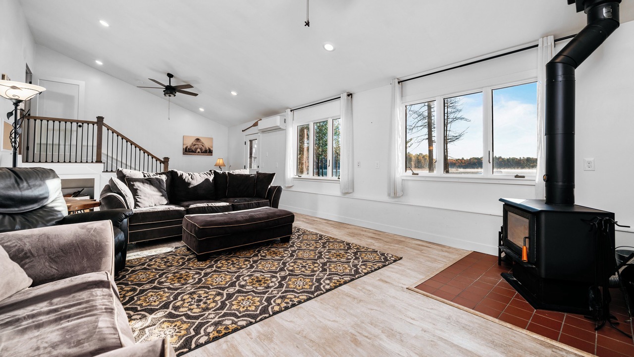 Photo of Livingroom in Interlochen