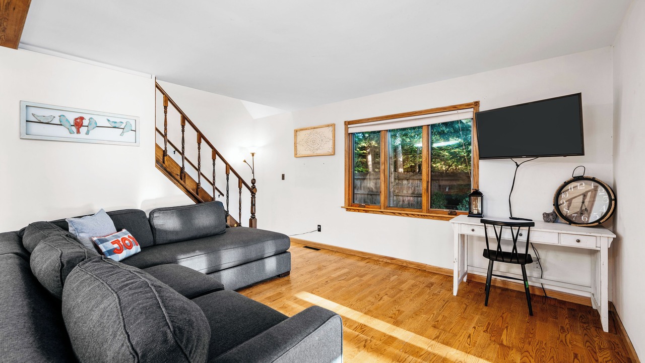 Photo of Livingroom in Interlochen