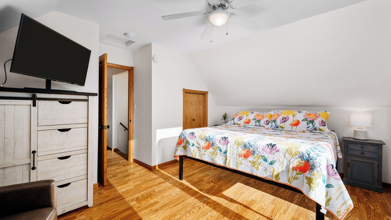 Photo of Bedroom in Interlochen