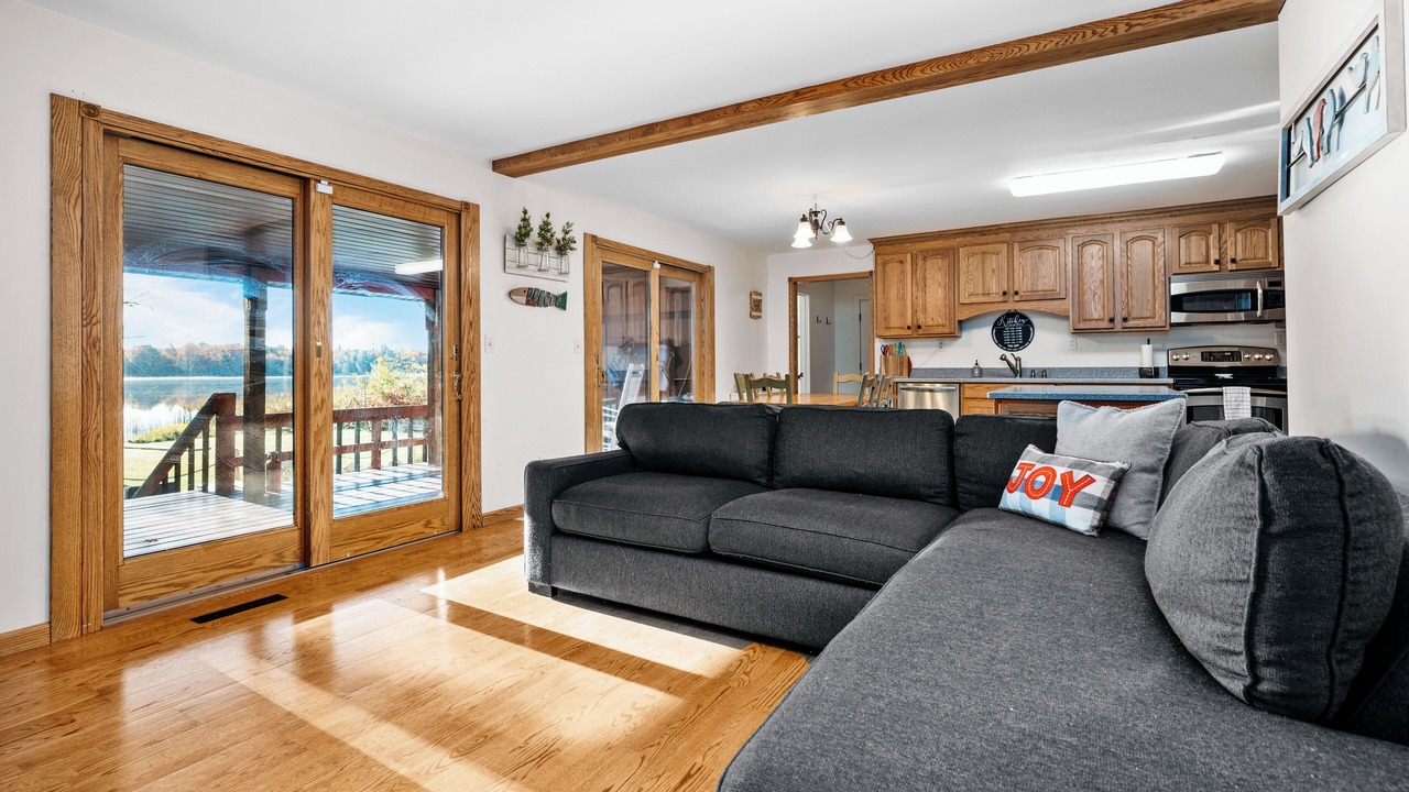 Photo of Livingroom in Interlochen