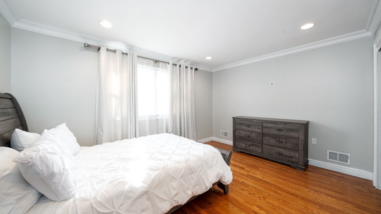 Photo of Bedroom in Linden