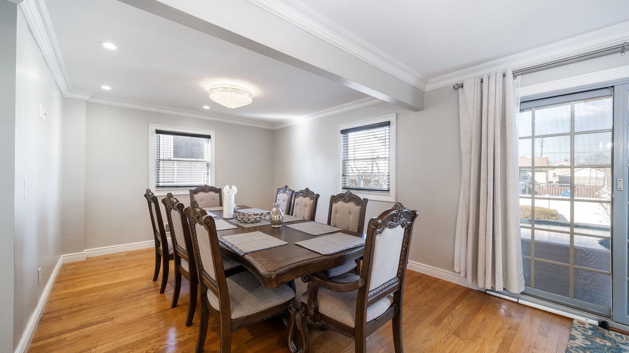 Photo of Others in Linden