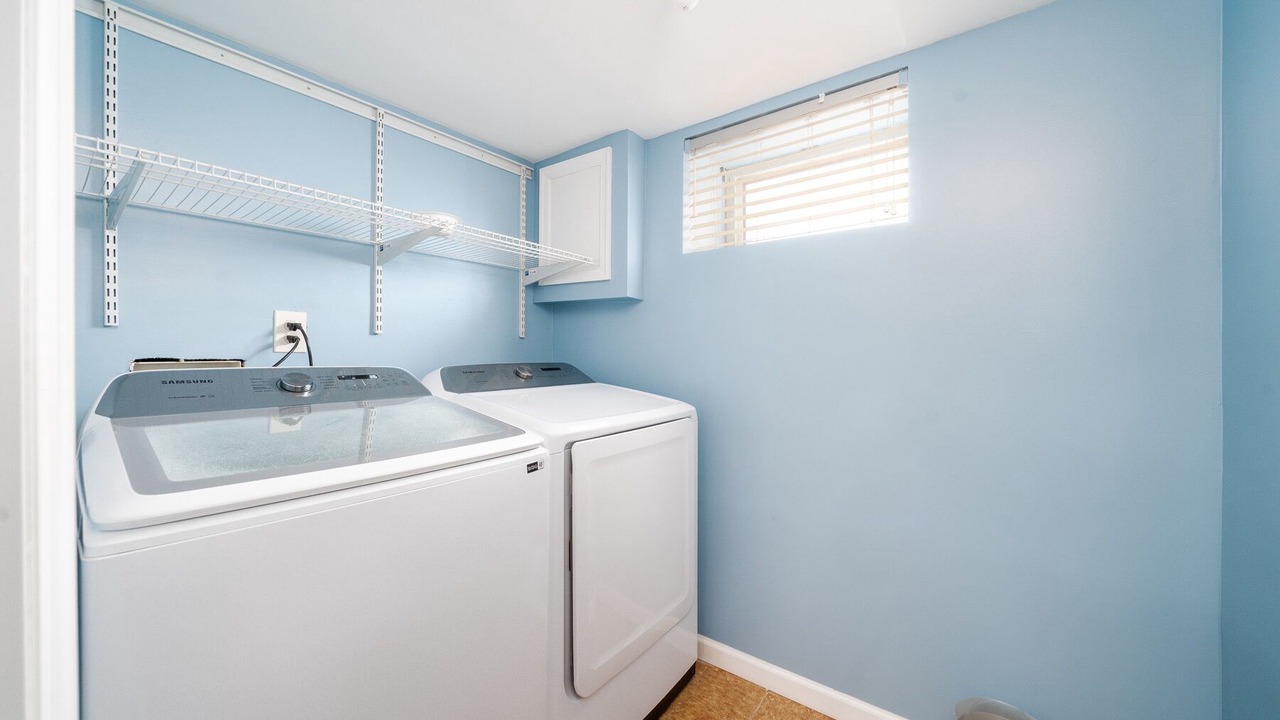 Photo of Others in Linden