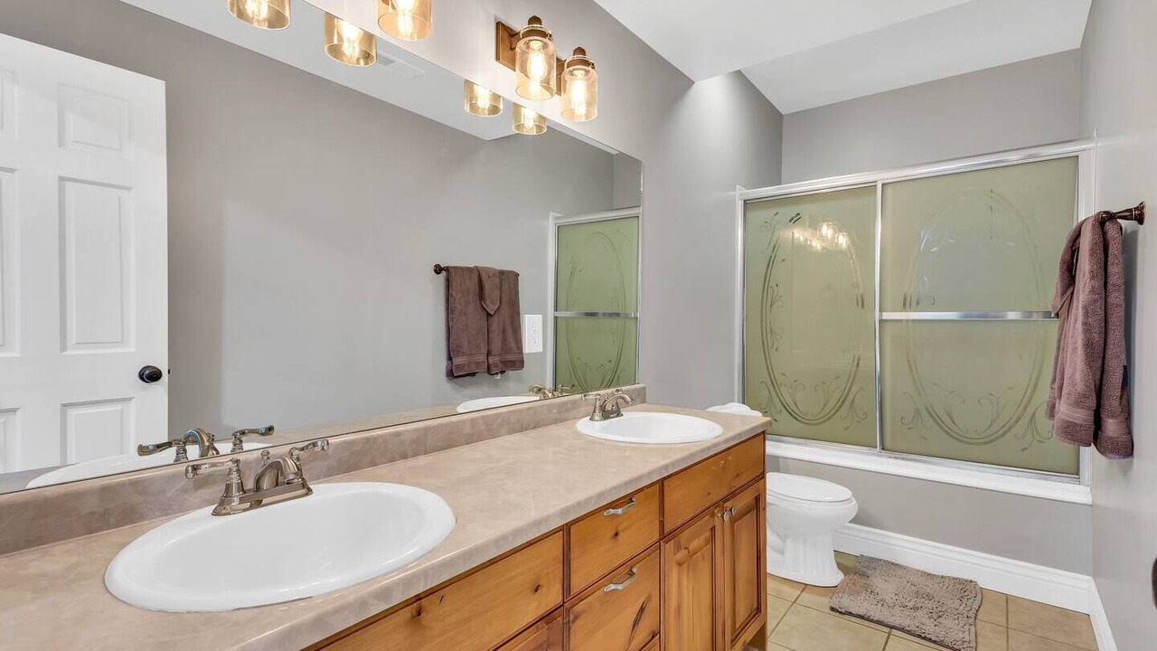 Photo of Bathroom in Mountain Green
