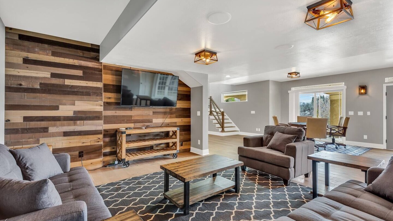 Photo of Bedroom in Mountain Green