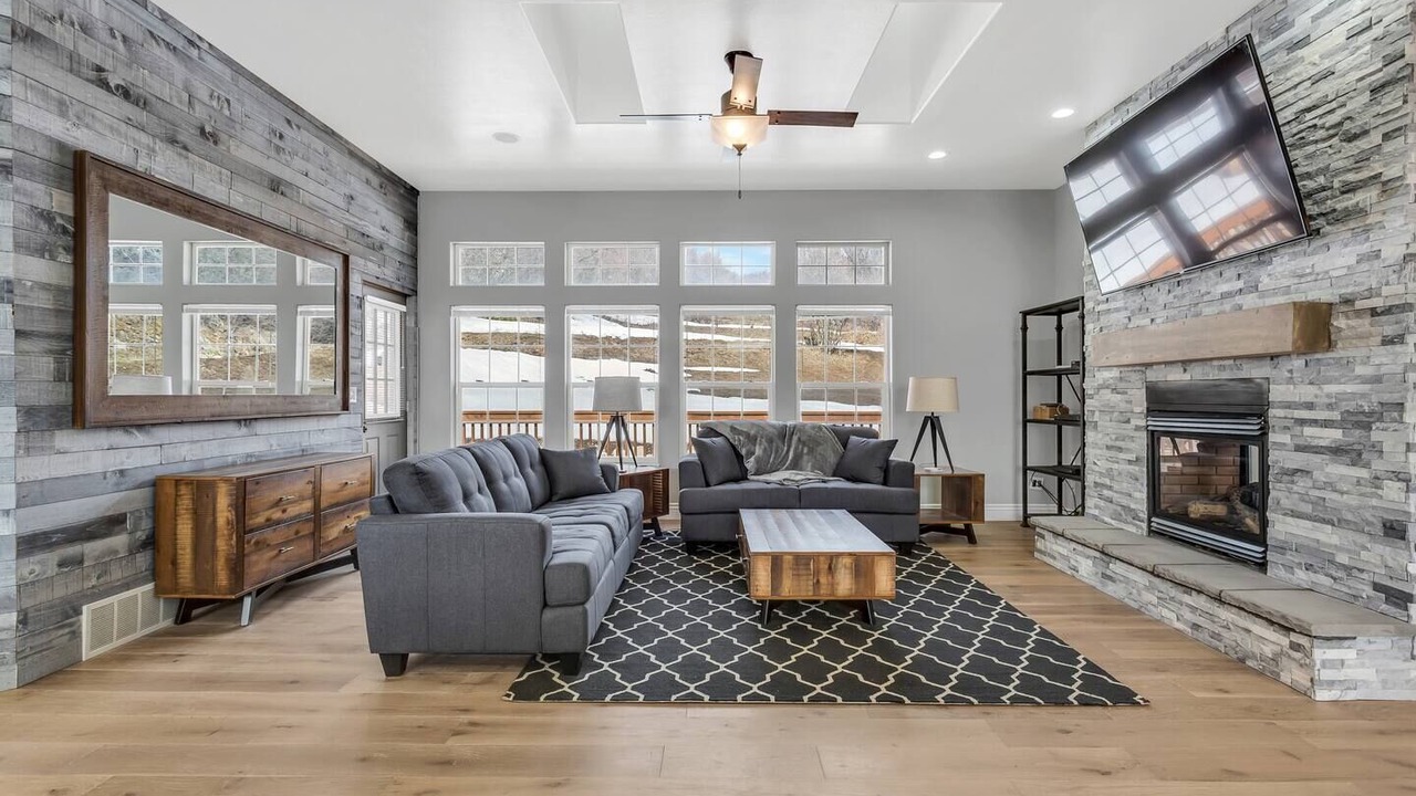 Photo of Bedroom in Mountain Green