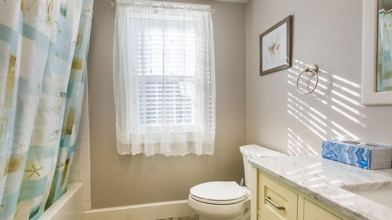 Photo of Bathroom in Sandwich