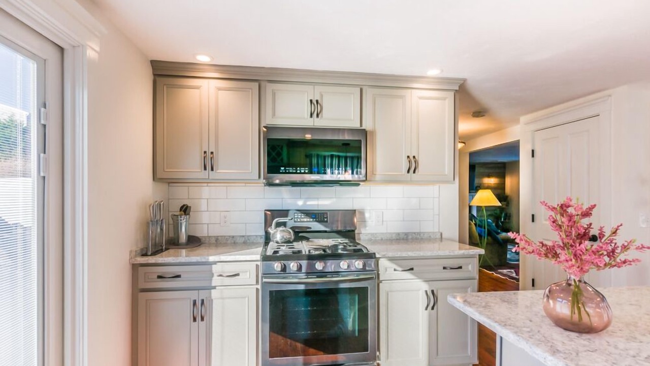 Photo of Others in Sandwich