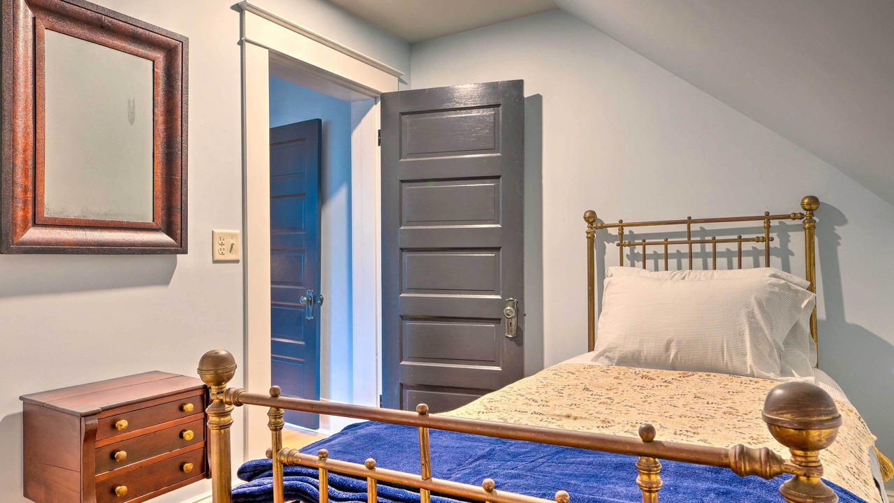 Photo of Bedroom in Derby Center