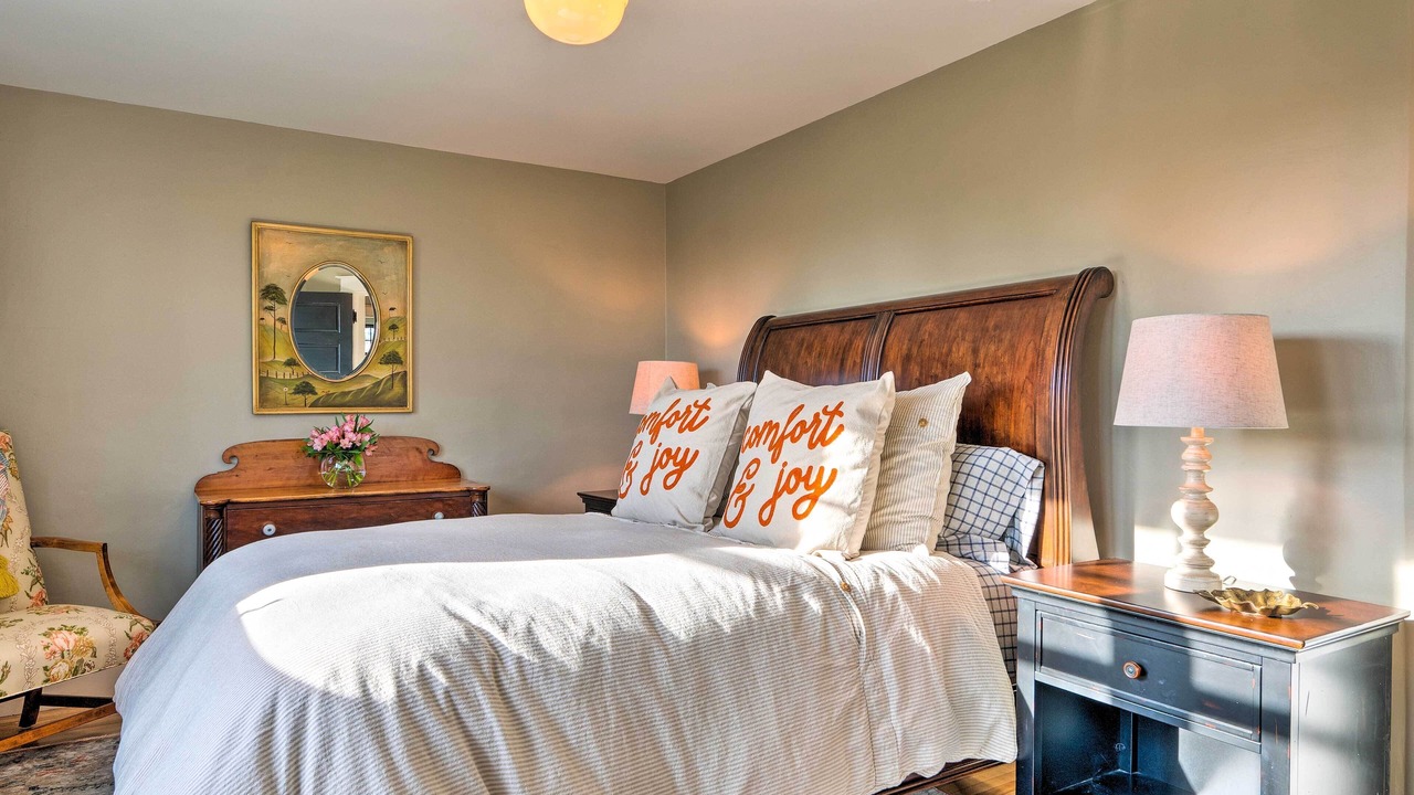 Photo of Others in Derby Center