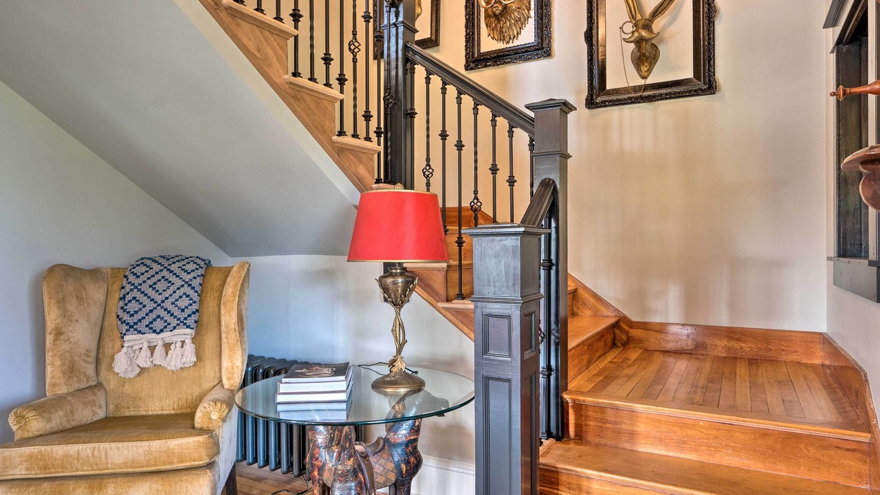 Photo of Others in Derby Center