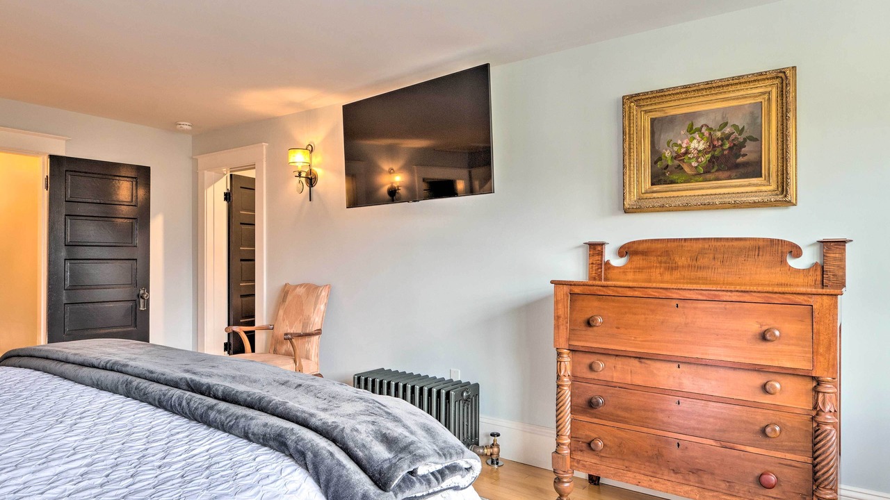 Photo of Bedroom in Derby Center