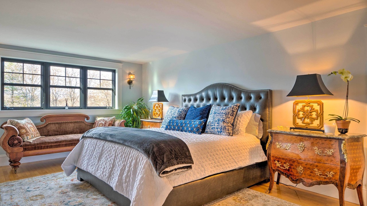 Photo of Others in Derby Center