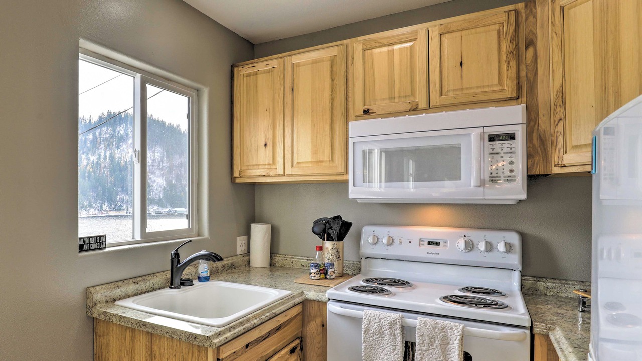 Photo of Kitchen in Loon Lake