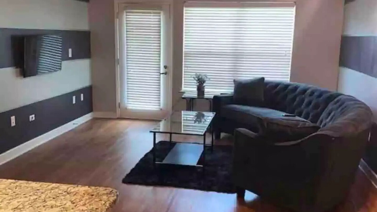 Photo of Livingroom in Westside