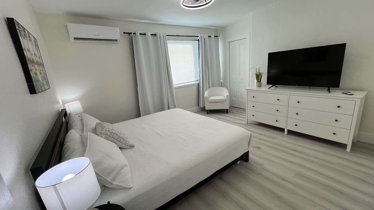 Photo of Bedroom in Bay Esplanade