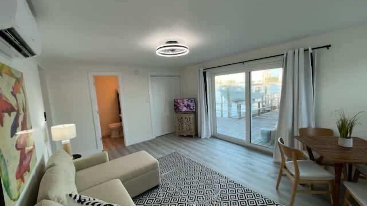 Photo of Livingroom in Bay Esplanade
